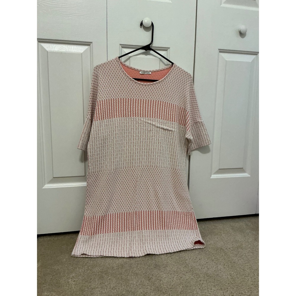 NWT Zara women's salmon-white textured short sleeve stretch mini dress, Size: M